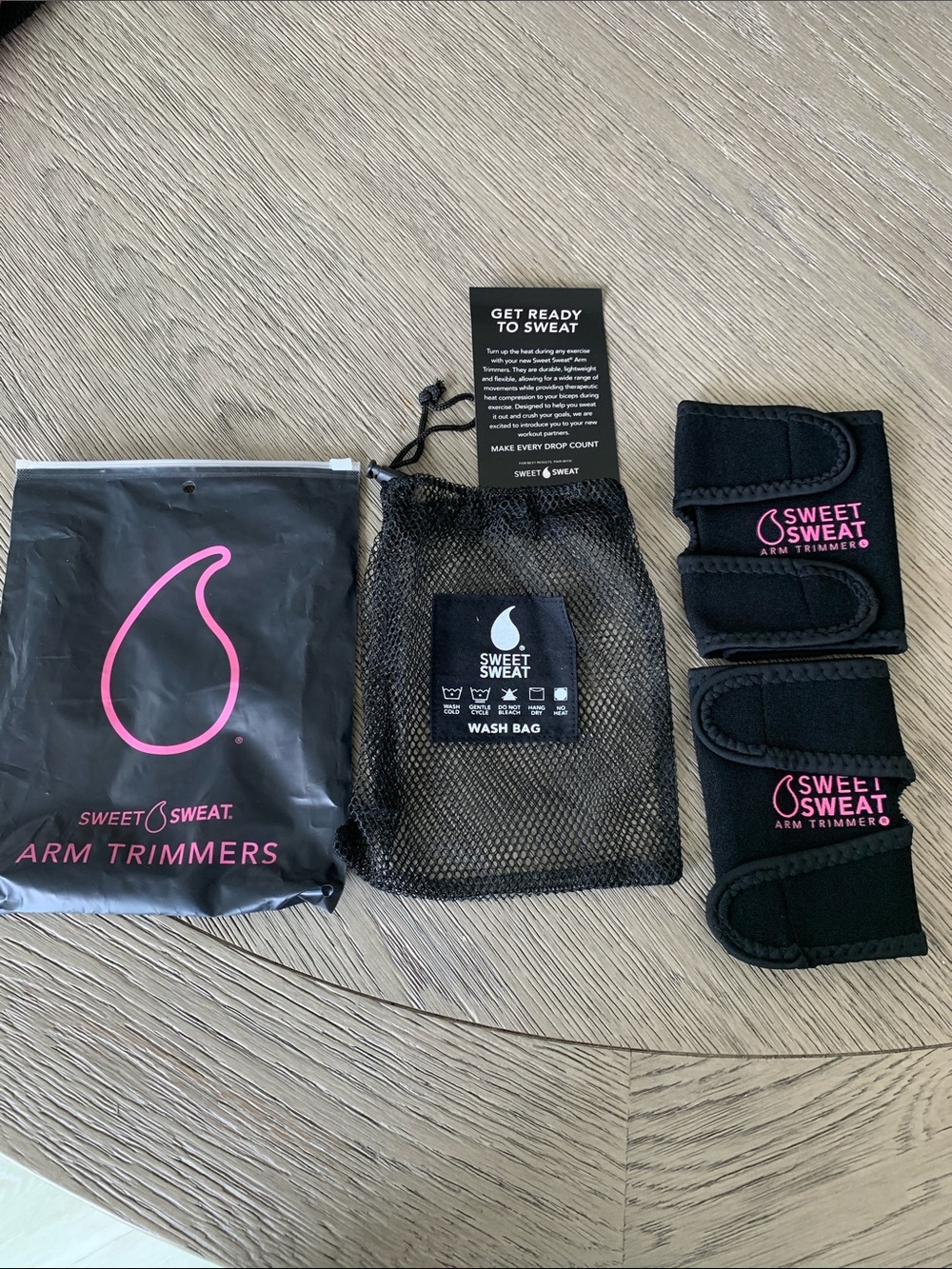Sweet Sweat Arm Trimmers - Black with Pink Logo, NEW